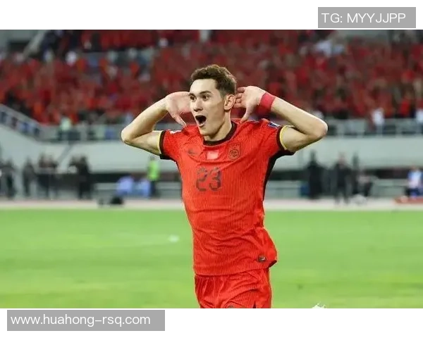 足球明星亲自穿上球衣的视频展现他们的热情与风采让我们一起感受足球魅力 足球明星亲自穿上球衣的视频展现他们的热情与风采让我们一起感受足球魅力