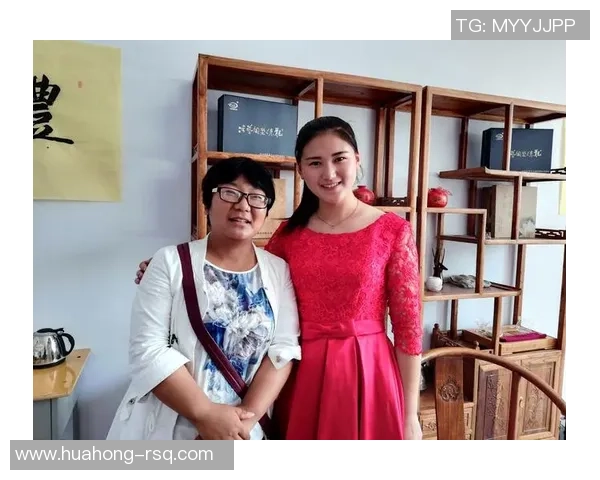 陈丽华与足球明星的缘分揭晓她的心动时刻与梦想追逐之旅 陈丽华与足球明星的缘分揭晓她的心动时刻与梦想追逐之旅